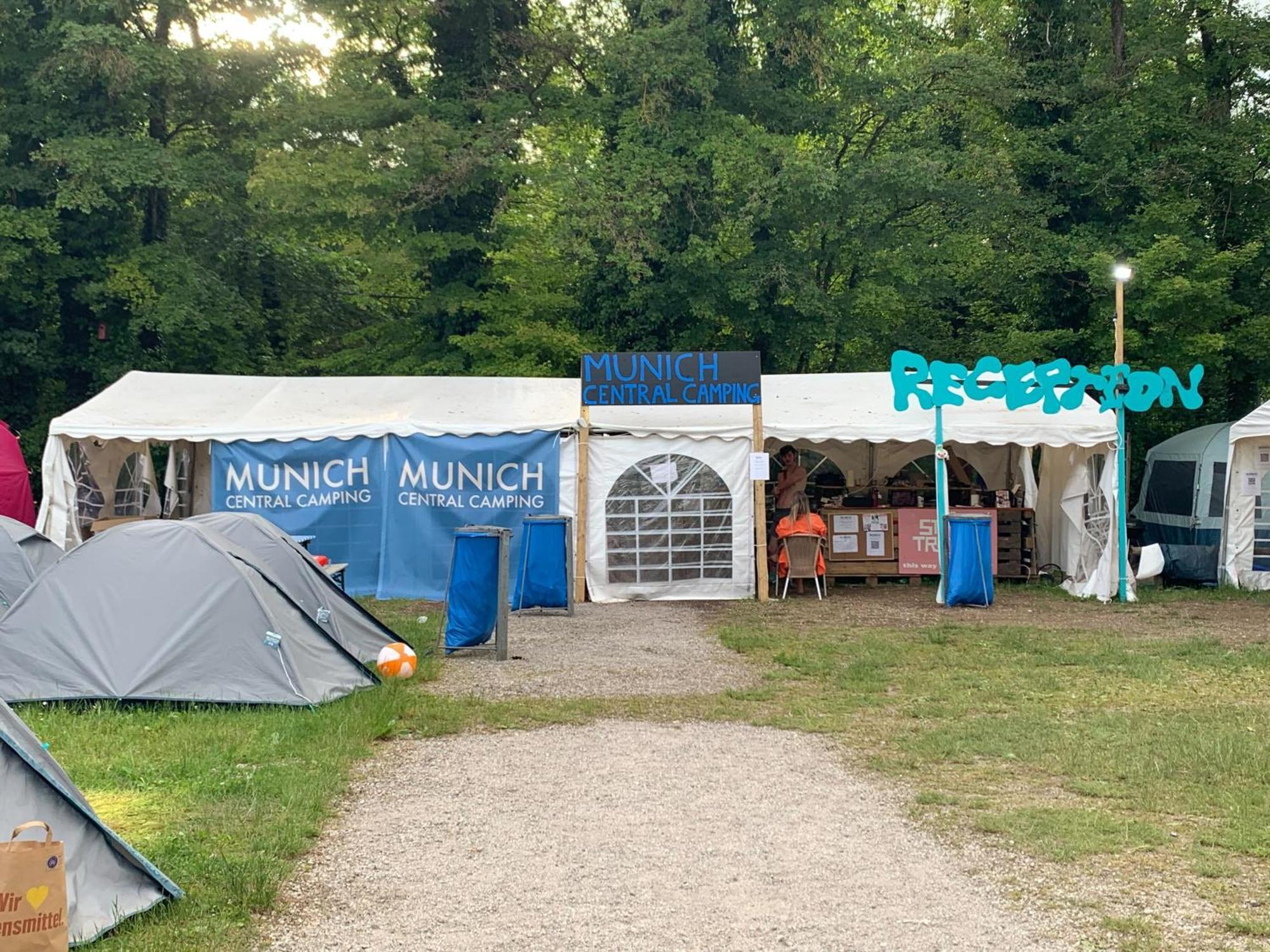 Oktoberfest On A Budget München Ngoại thất bức ảnh